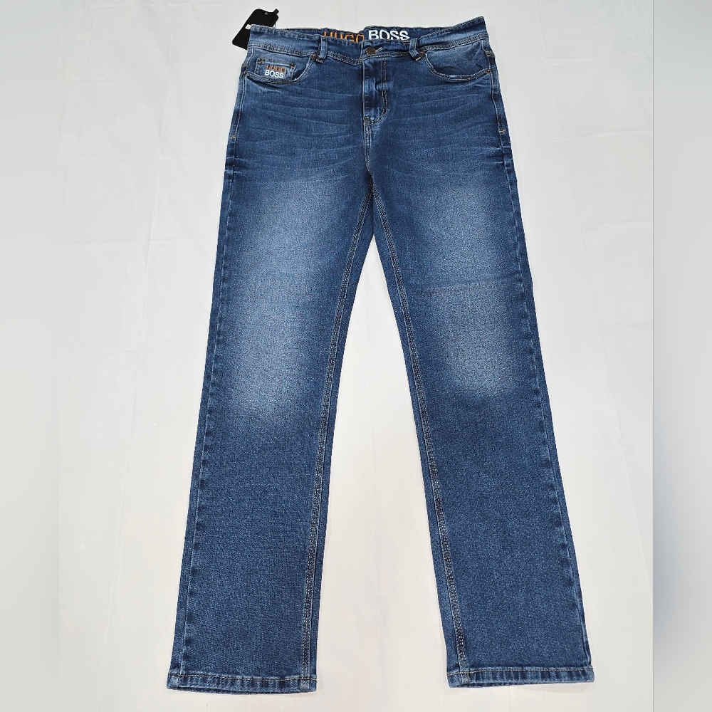 BRAND NEW HUGO BOSS JEANS light blue color size 34x32